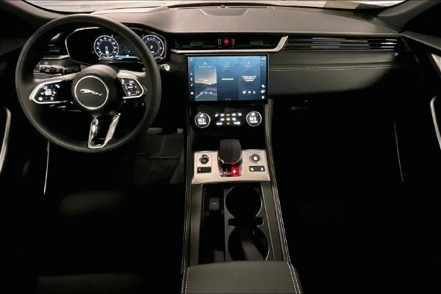 New 2026 Jaguar F-PACE R-Dynamic S AWD/4WD image 6