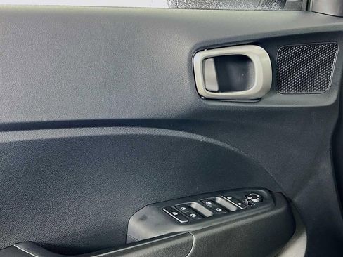 New 2026 Hyundai Venue SE image 17