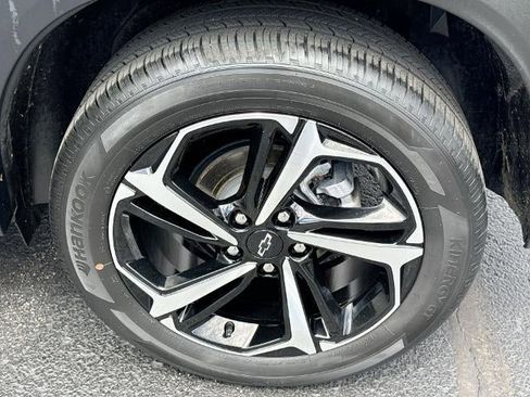 Used 2023 Chevrolet TrailBlazer RS w/ Convenience Package FWD image 32