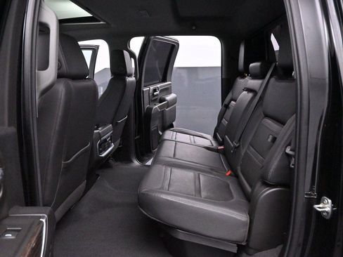 Used 2021 GMC Sierra 3500 Denali w/ Denali Black Diamond Edition AWD/4WD image 34