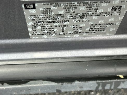 Used 2019 Buick Envision Essence FWD image 23