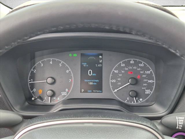 Used 2024 Toyota Corolla Cross LE FWD image 11