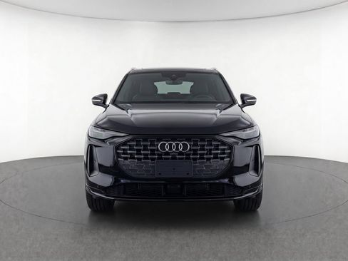 Used 2025 Audi Q5 Premium Plus AWD/4WD image 2