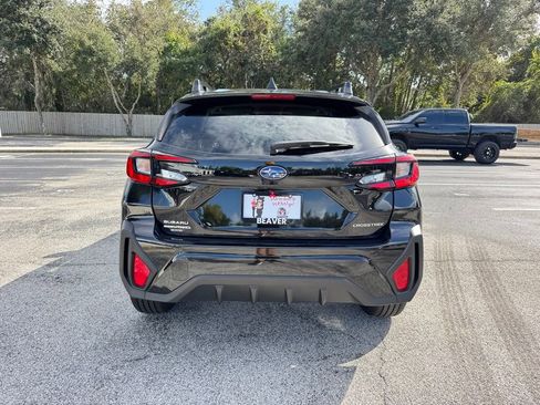 Used 2025 Subaru Crosstrek 2.0i Premium image 8