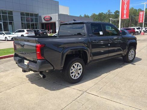 Certified 2026 Toyota Tacoma SR5 AWD/4WD image 8