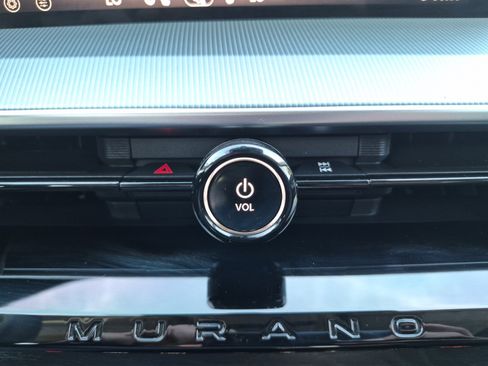 Used 2025 Nissan Murano SL AWD/4WD image 17