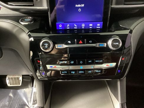 Used 2022 Ford Explorer ST w/ Equipment Group 401A AWD/4WD image 31