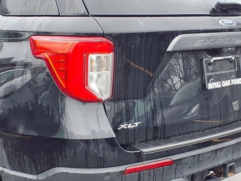 Used 2023 Ford Explorer XLT w/ Equipment Group 202A image 6
