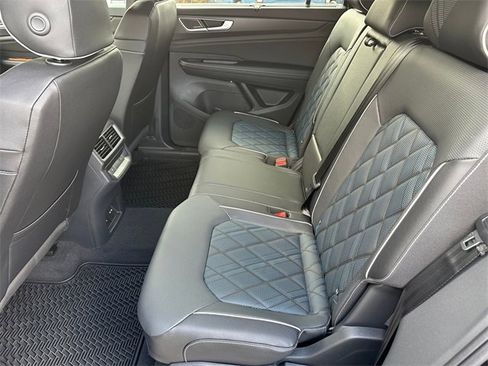 New 2026 Volkswagen Atlas Cross Sport SEL Premium R-Line image 19