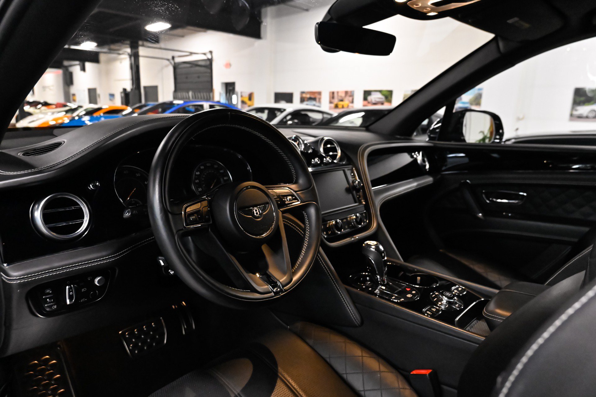 Used 2017 Bentley Bentayga AWD/4WD image 6