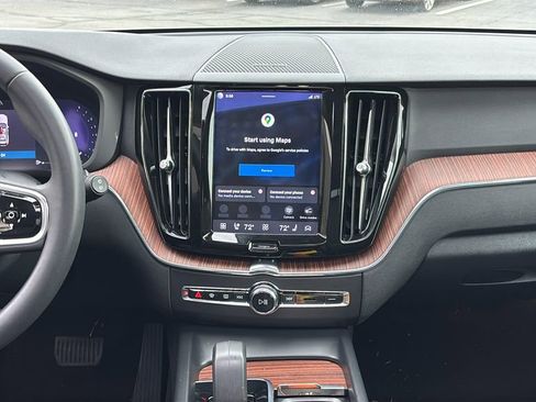 Certified 2023 Volvo XC60 B5 Plus w/ Climate Package AWD/4WD image 6