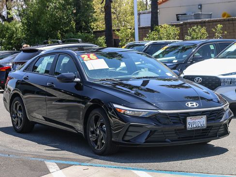 Certified 2026 Hyundai Elantra Sport FWD image 3