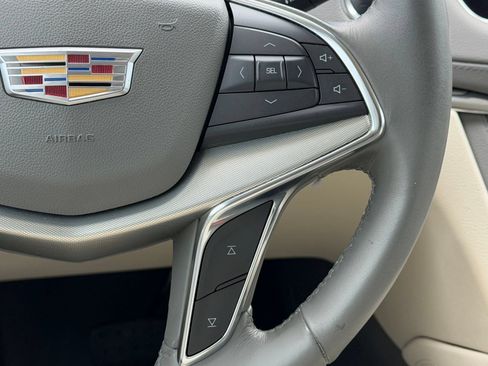 Used 2022 Cadillac XT5 Premium Luxury FWD image 24