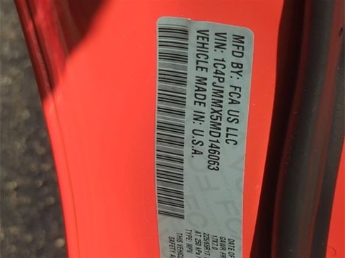 Certified 2021 Jeep Cherokee Latitude Lux image 28