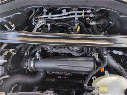 Used 2025 Ford Explorer ST-Line w/ ST-Line Street Pack image 23