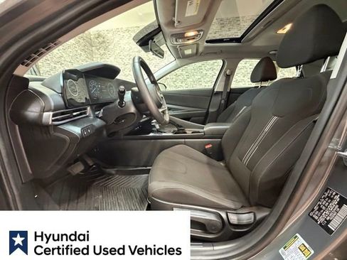 Certified 2025 Hyundai Elantra SEL FWD image 26