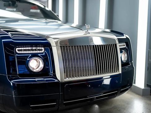 Used 2010 Rolls-Royce Phantom Drophead Coupe RWD image 55