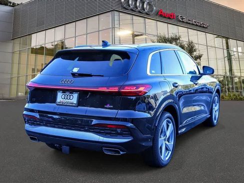 New 2025 Audi Q5 Prestige AWD/4WD image 4