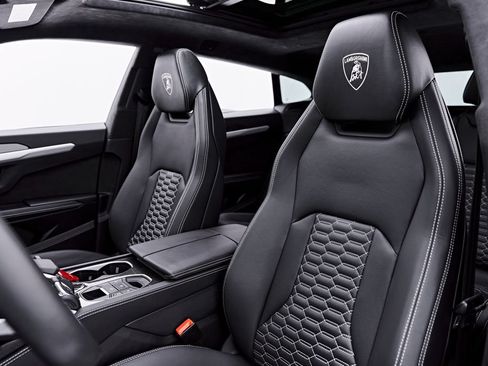 Used 2021 Lamborghini Urus AWD/4WD image 65