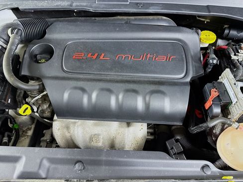 Used 2018 Jeep Compass Sport w/ Tech Group FWD image 32