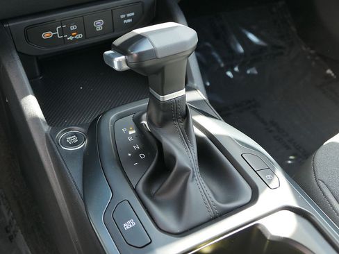 Used 2025 Kia K4 FWD image 20