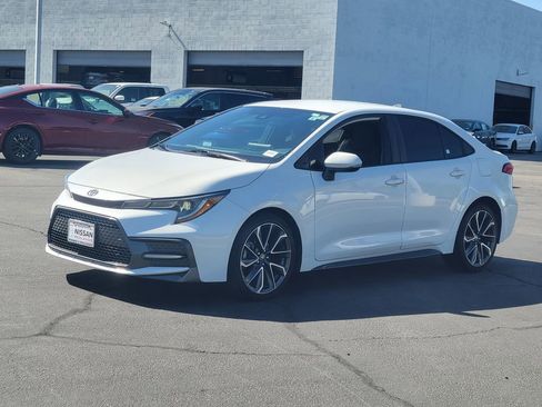 Used 2020 Toyota Corolla SE w/ Carpet Mat Package (TMS) FWD image 2