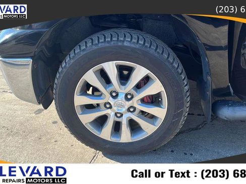 Used 2011 Toyota Tundra Limited w/ Platinum Pkg image 36