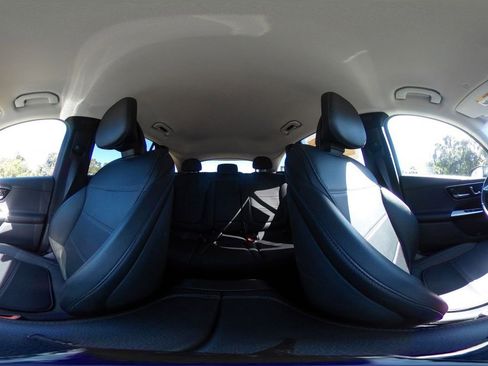 Used 2023 Mercedes-Benz GLC 300 GLC 300 image 42