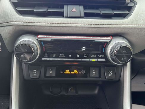 New 2025 Toyota RAV4 XLE image 31