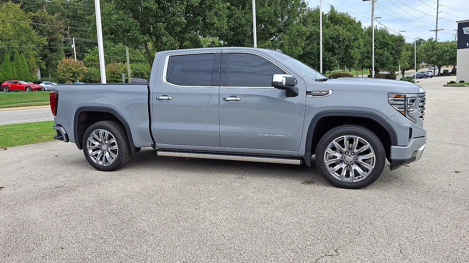 Certified 2025 GMC Sierra 1500 Denali w/ Denali Reserve Package AWD/4WD image 2