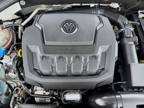 Used 2020 Volkswagen Passat 2.0T SE image 38