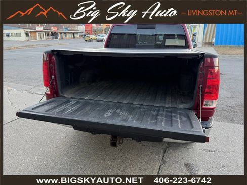 Used 2007 GMC Sierra 1500 SLT w/ SLE/SLT Trailering Package image 9