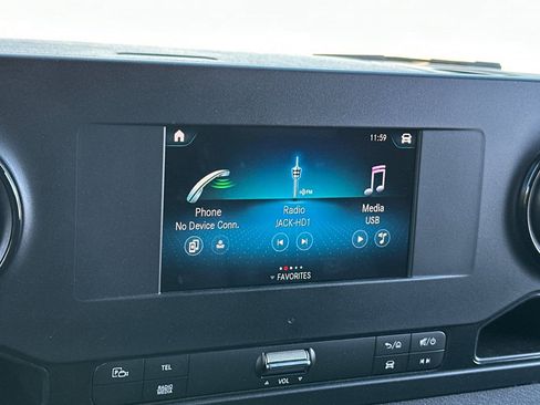 Used 2024 Mercedes-Benz Sprinter 144 Cargo image 31