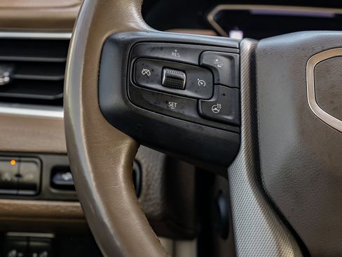 Used 2021 GMC Yukon XL Denali image 19