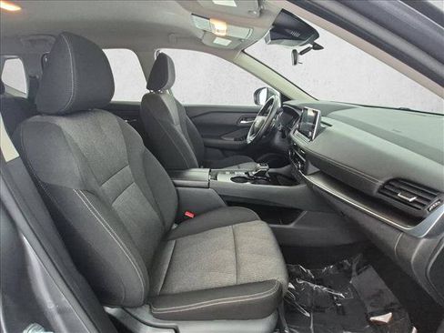 Used 2025 Nissan Rogue SV FWD image 22