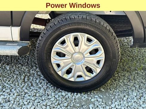 Certified 2025 Ford Transit 250 Low Roof w/ Exterior Upgrade Package RWD image 10