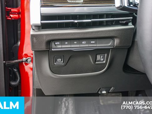 Used 2026 Cadillac Escalade 4WD image 38
