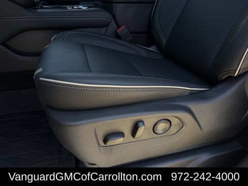 New 2026 GMC Yukon Elevation w/ Elevation Premium Package AWD/4WD image 24