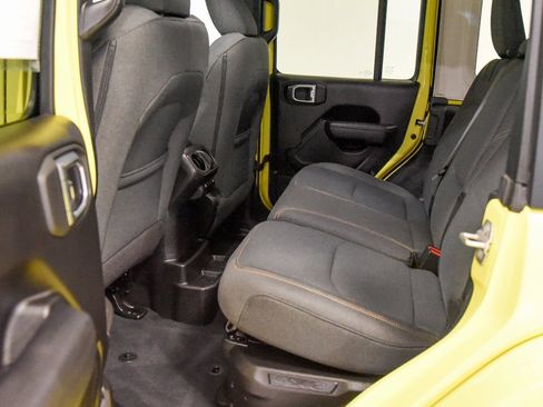 Used 2024 Jeep Wrangler Unlimited w/ Convenience Group image 4