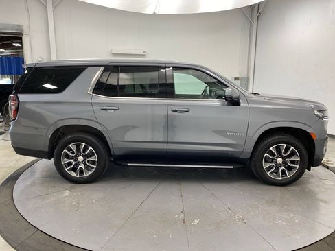 Used 2021 Chevrolet Tahoe LT w/ Luxury Package AWD/4WD image 8