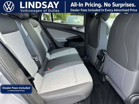 Used 2023 Volkswagen ID.4 Pro AWD/4WD image 13