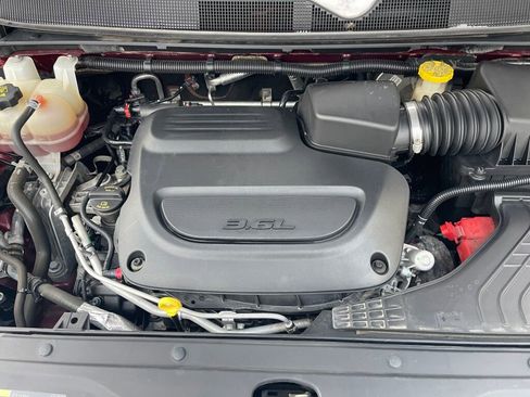 Used 2020 Chrysler Pacifica Touring w/ Cold Weather Group image 23