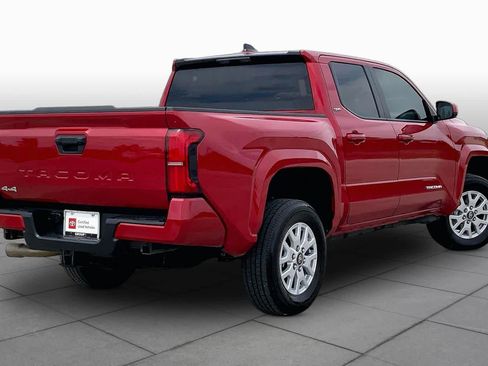 Certified 2026 Toyota Tacoma SR5 AWD/4WD image 13