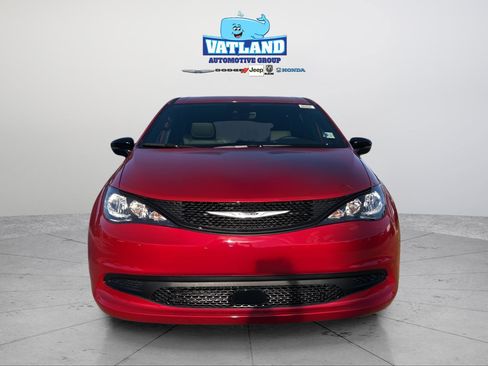 New 2026 Chrysler Voyager LX image 8