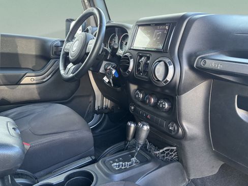 Used 2013 Jeep Wrangler Unlimited Sport AWD/4WD image 18