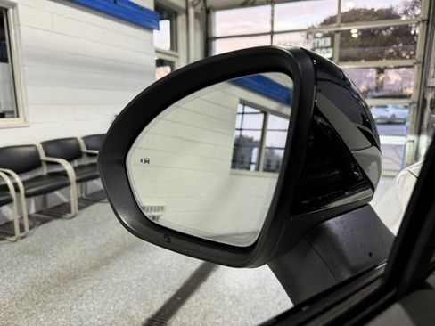 New 2025 Buick Envision Sport Touring image 27