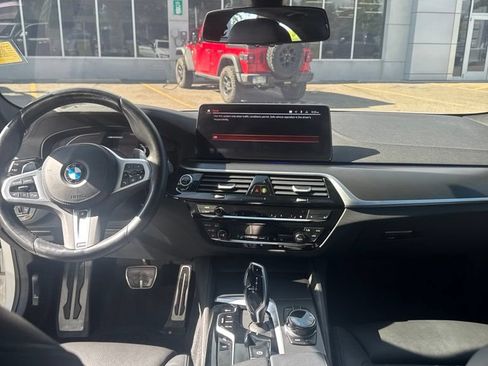 Used 2023 BMW M550i xDrive w/ Executive Package AWD/4WD image 7