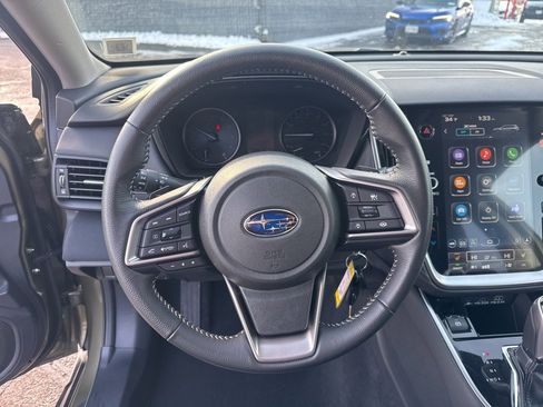 Used 2025 Subaru Outback Premium image 9