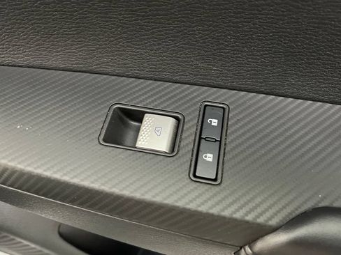 Used 2024 Mitsubishi Outlander SE FWD image 35
