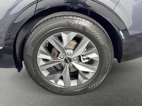 Certified 2023 Kia Sportage SX image 33